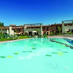 Golf Residenza Lägenhetshotell Peschiera del Garda