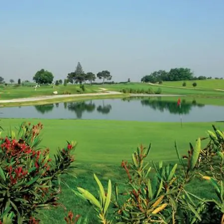 Golf Residenza Lägenhetshotell Peschiera del Garda