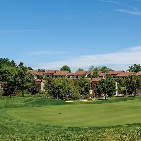 Golf Residenza Apart Otel 2*