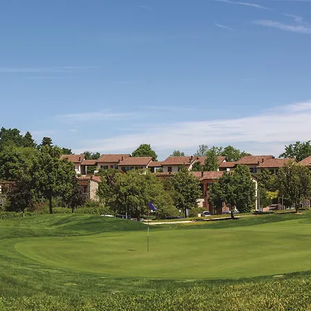 Golf Residenza Aparthotel 2*