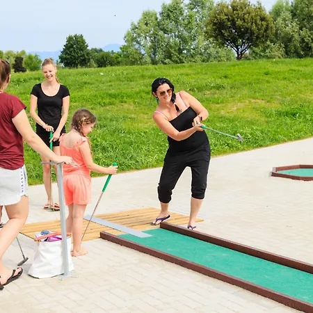 Golf Residenza Aparthotel 2*